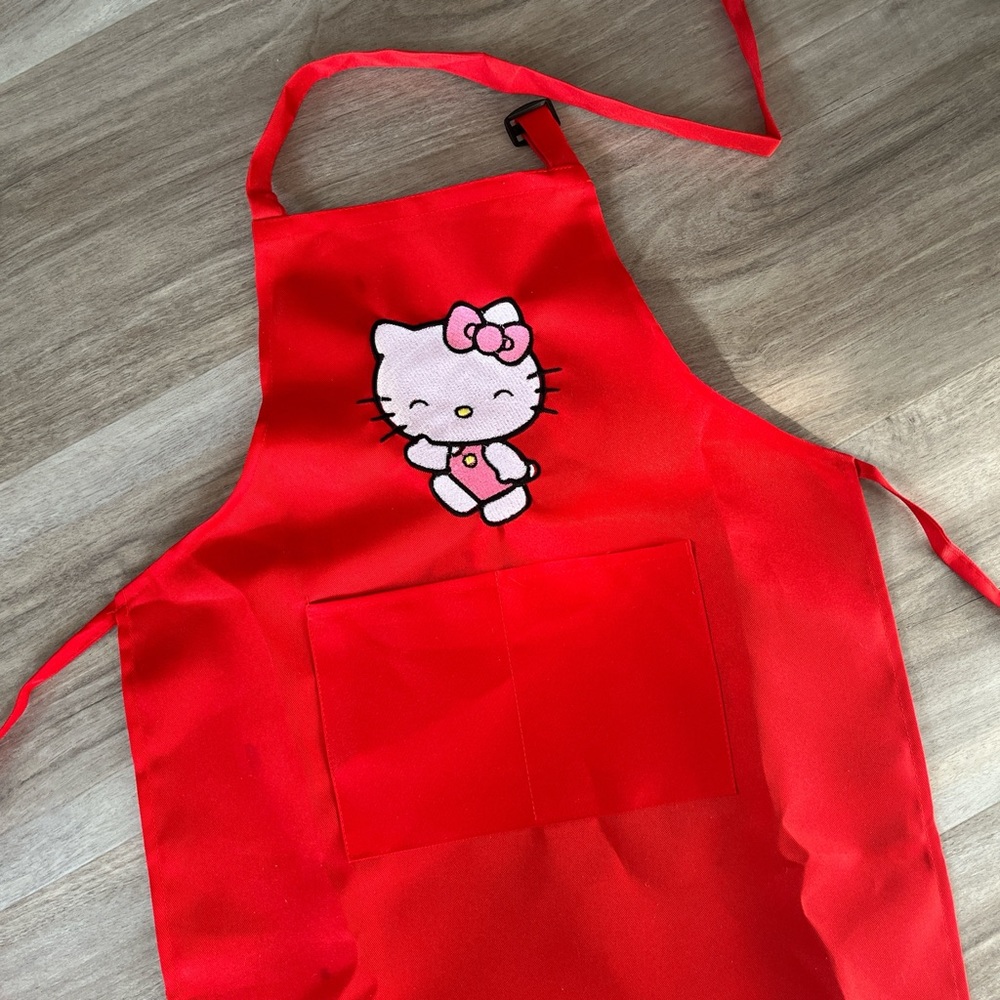Hello Kitty Red Kids Apron - Picture 3 of 7